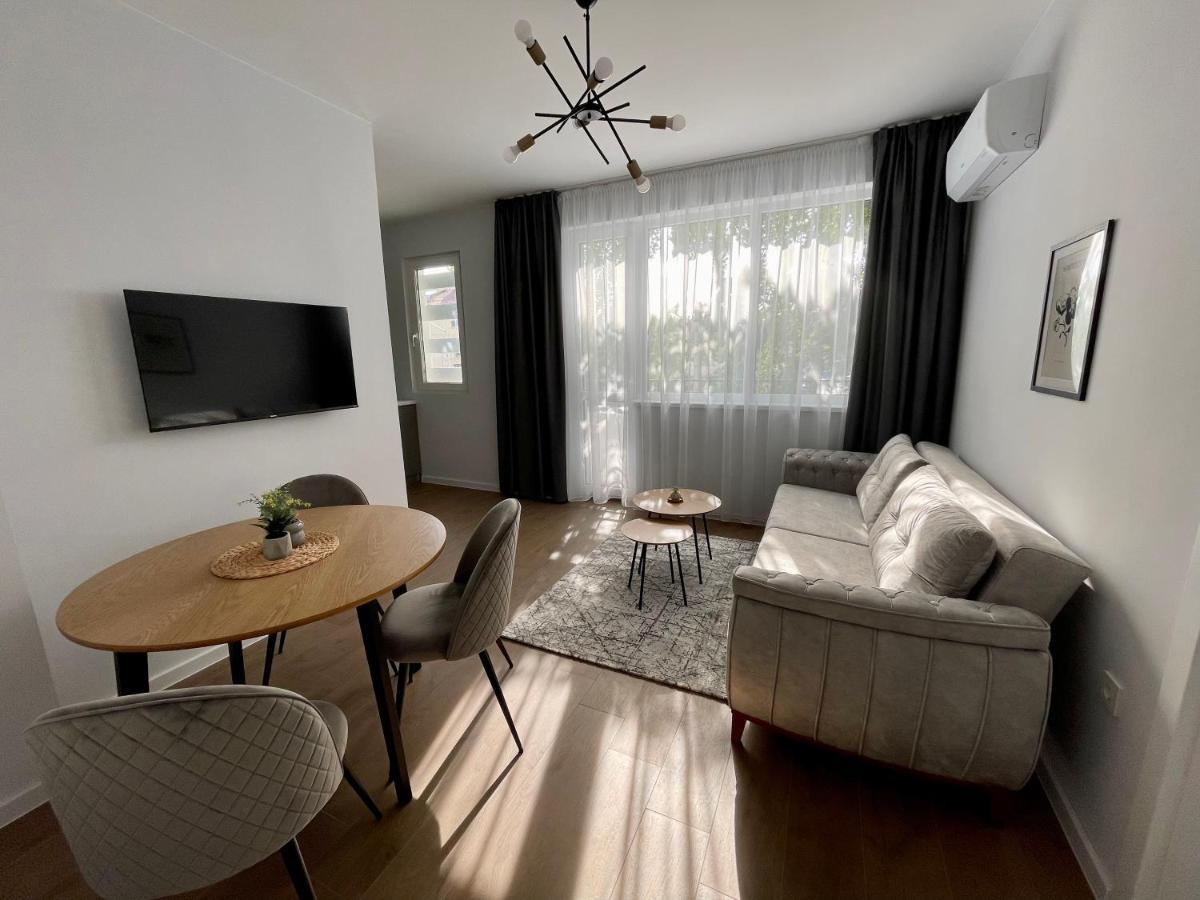 Vanquish Central Apartment Varna Exterior foto