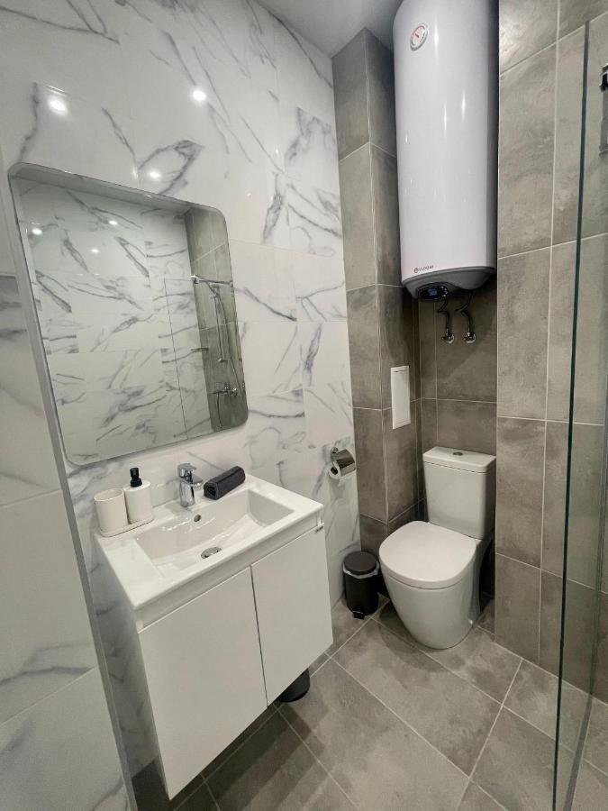 Vanquish Central Apartment Varna Exterior foto
