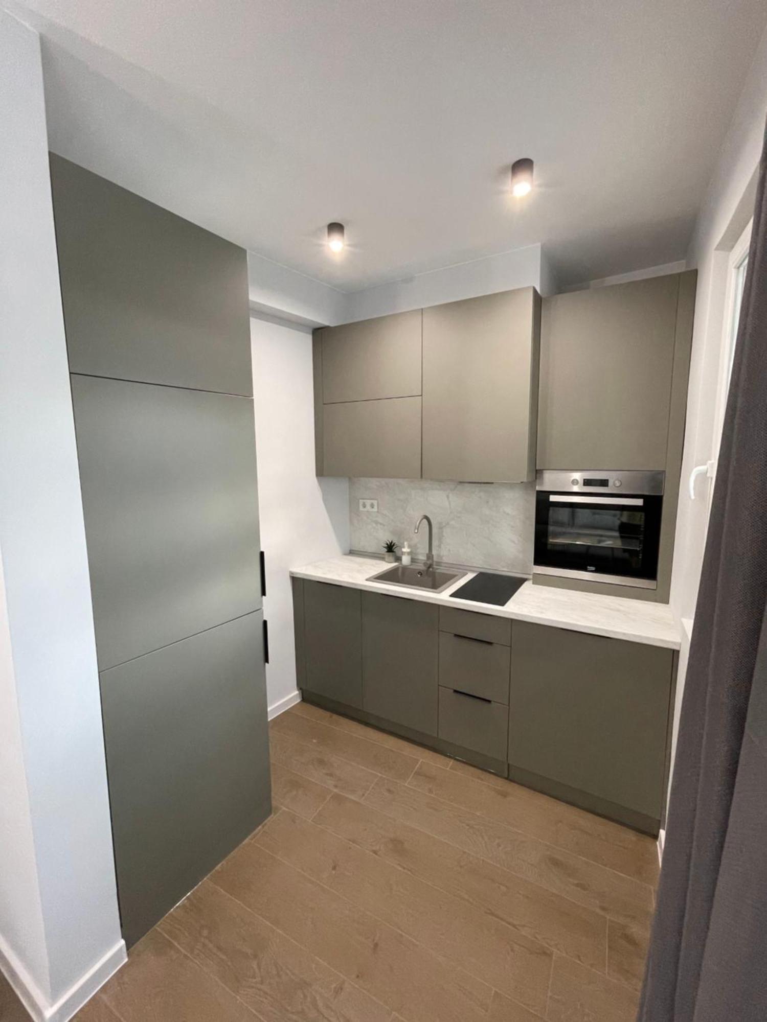 Vanquish Central Apartment Varna Exterior foto