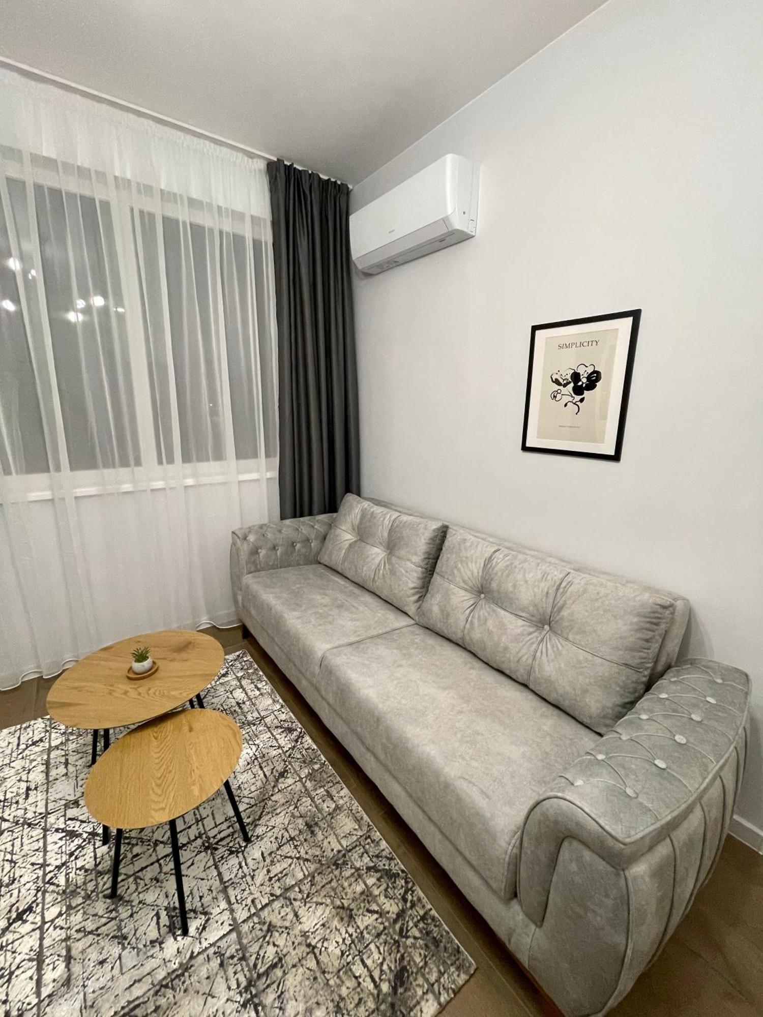 Vanquish Central Apartment Varna Exterior foto